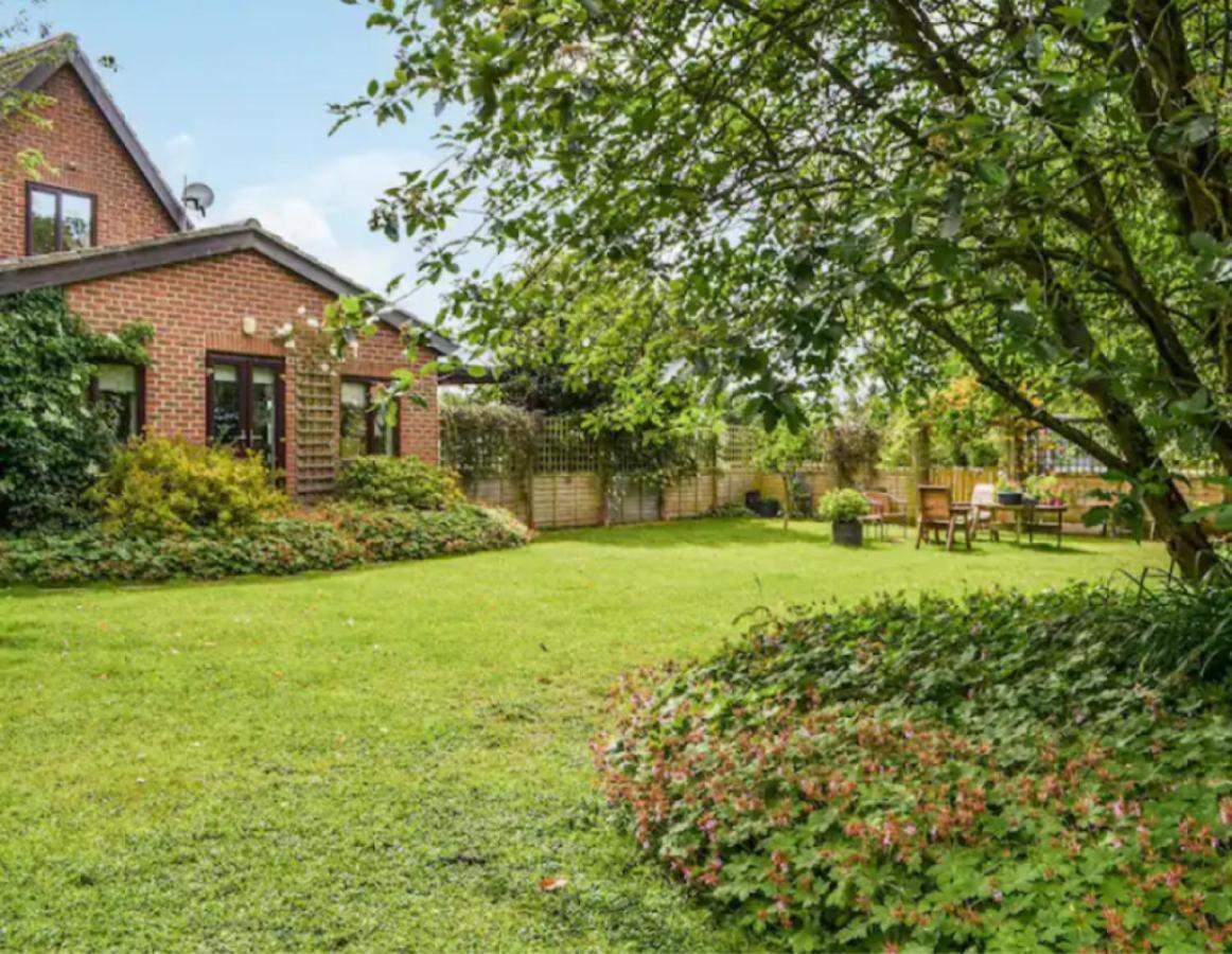 Robeanne House Holiday Accommodation Shiptonthorpe Екстериор снимка